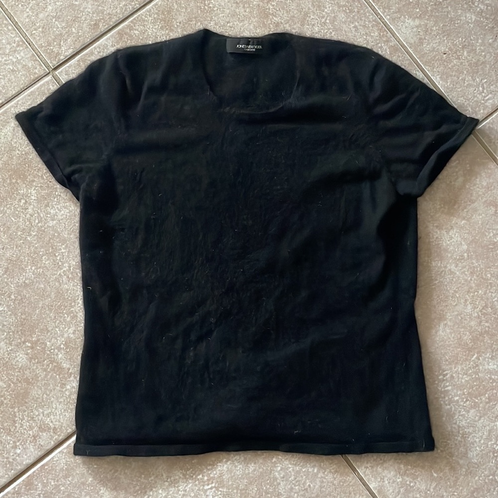 100% Cashmere Top. Medium